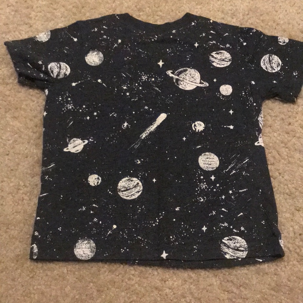 🛑🛑Carters Top🛑🛑 - Picture 2 of 2